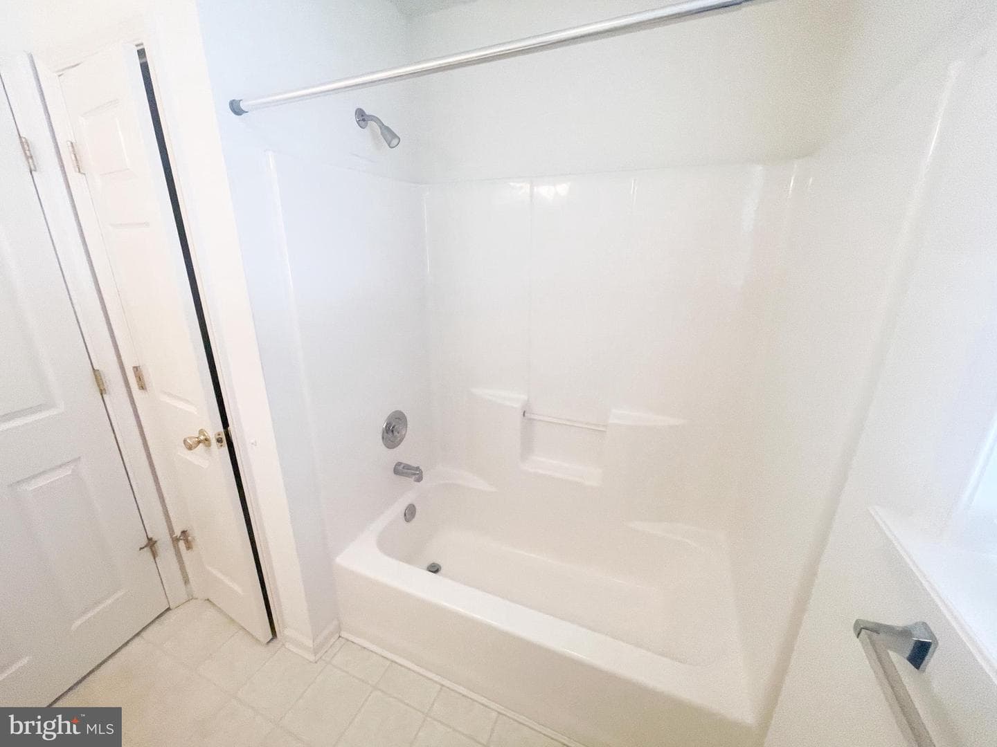 914 Sapphire Court photo 24