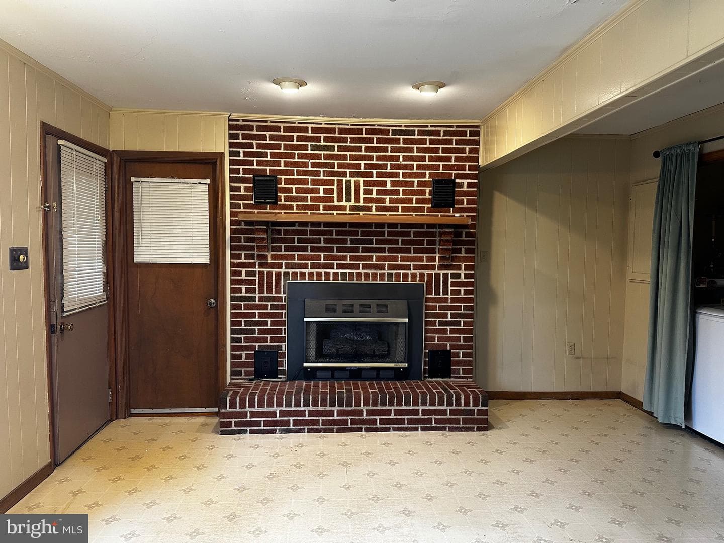 3871 Meadow Bridge Road photo 11