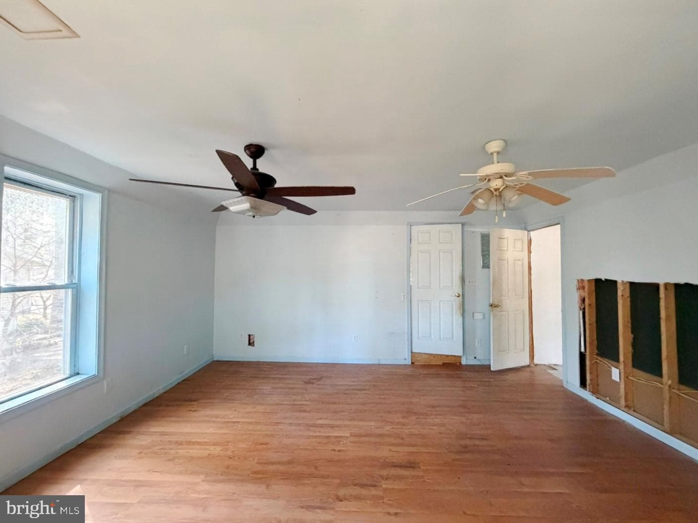1709 Emerson Avenue photo 3