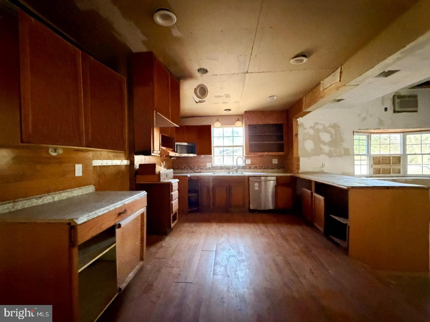 1709 Emerson Avenue photo 6