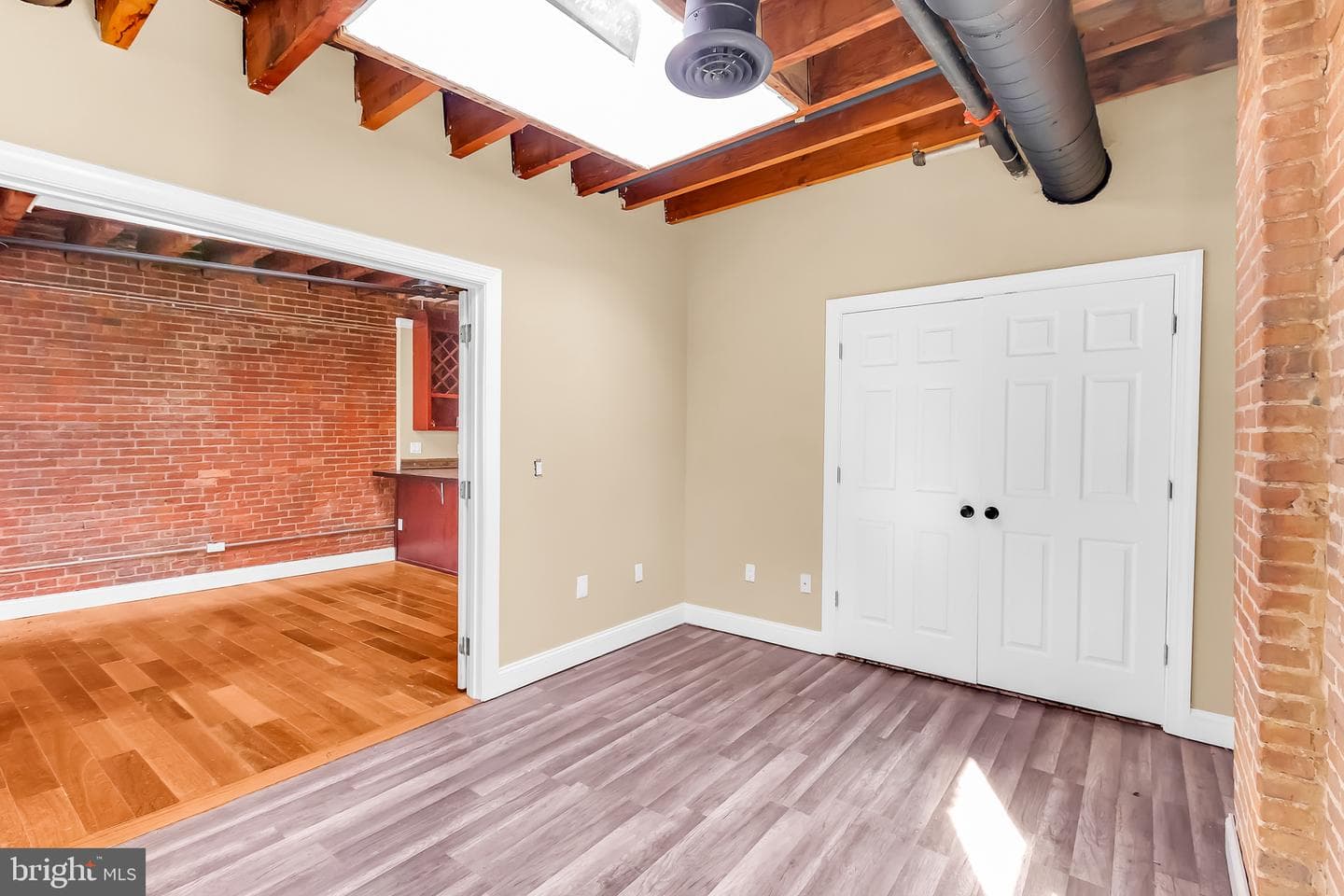 224 W Main Street #301 photo 15