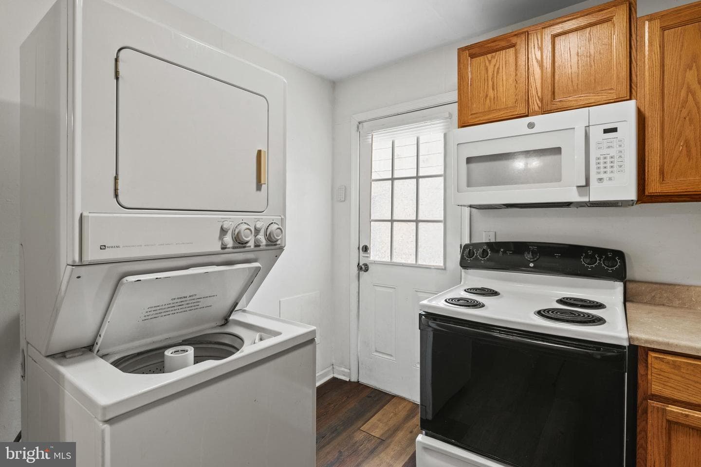 728 Jackson St photo 13