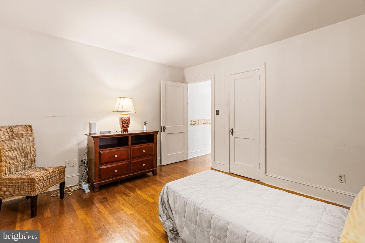 419 Somerset Avenue photo 13