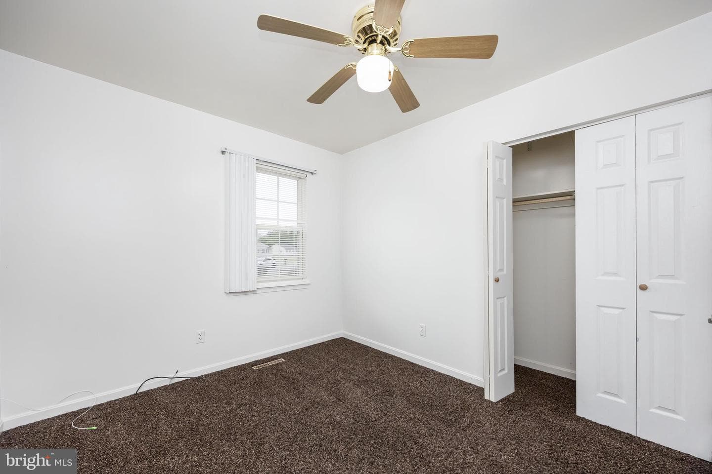 619 Wellington Circle photo 24