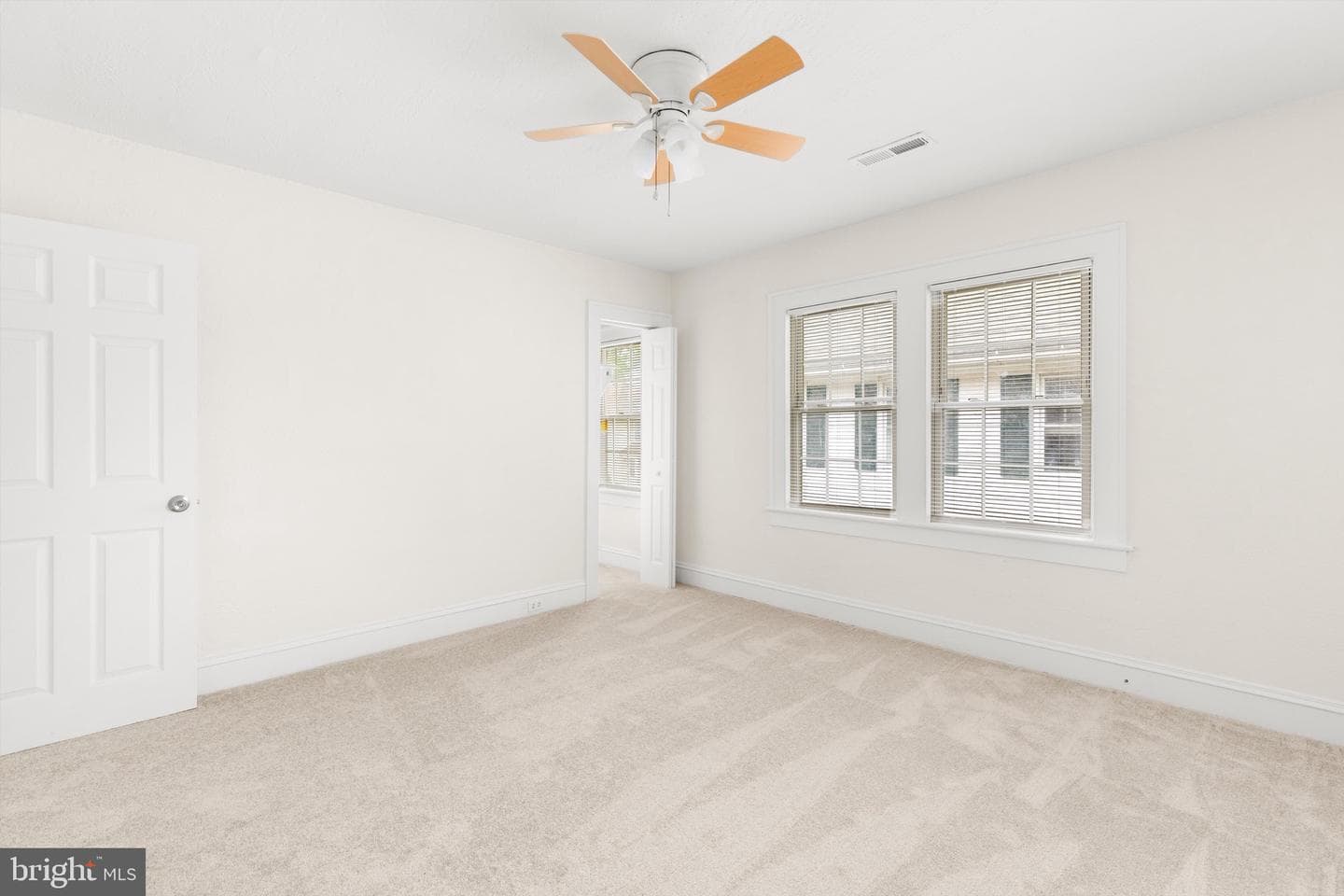 307 New York Avenue photo 22