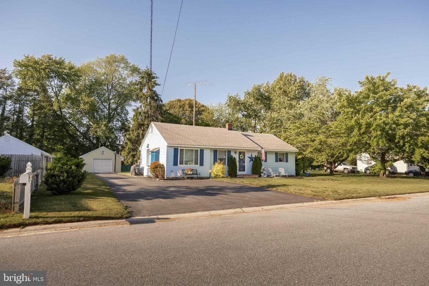 123 Francis Dr photo 3
