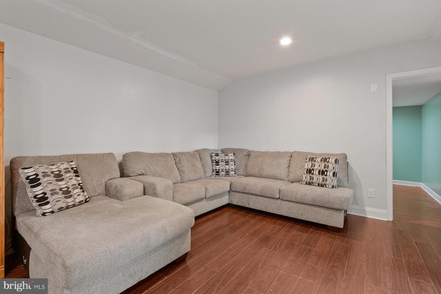 2516 Castle Street photo 10