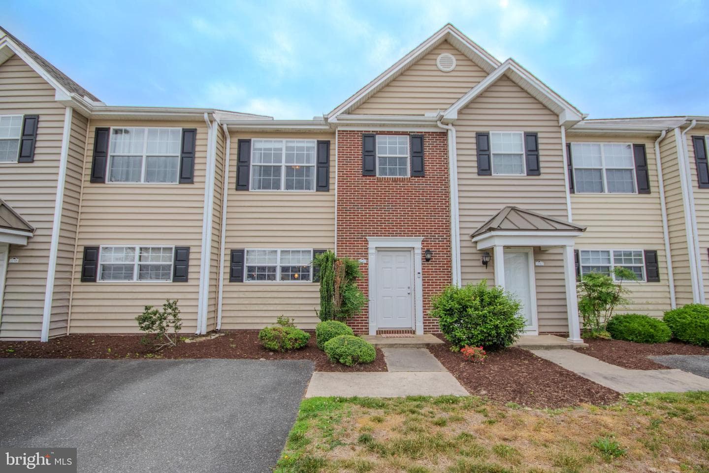 1140 Fairview Ln # 1140, Salisbury