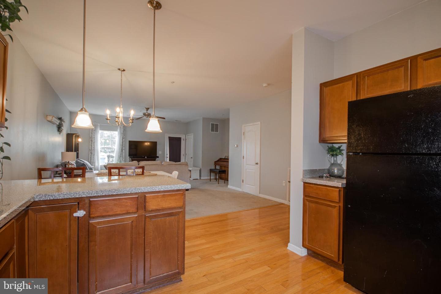1140 Fairview Ln # 1140 photo 7
