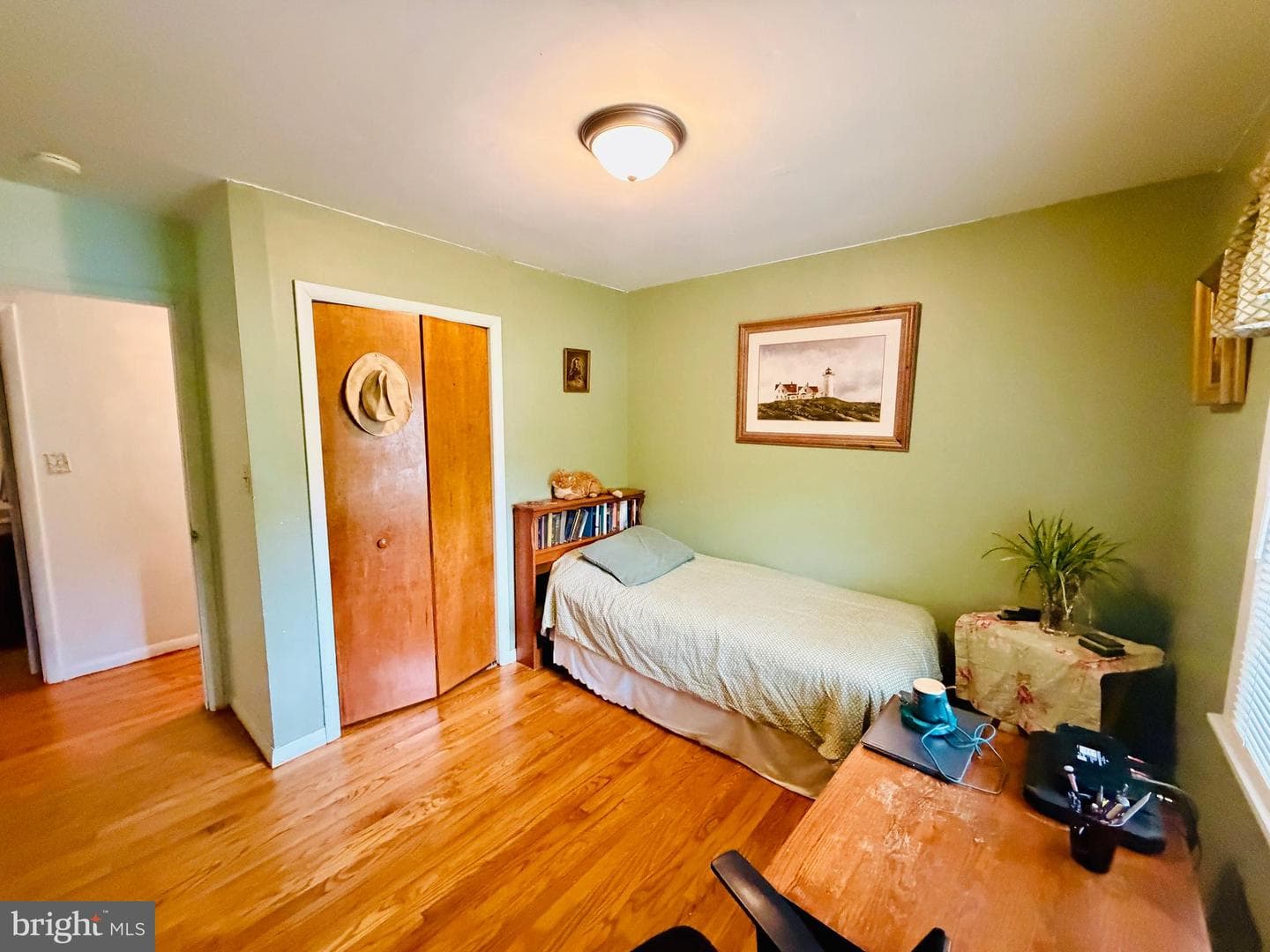 6858 Lois Avenue photo 34