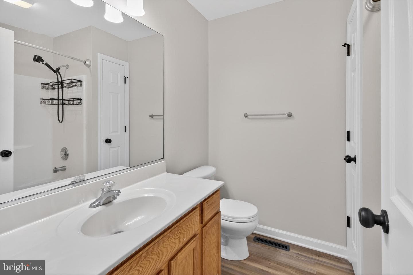 102 W East Street photo 18