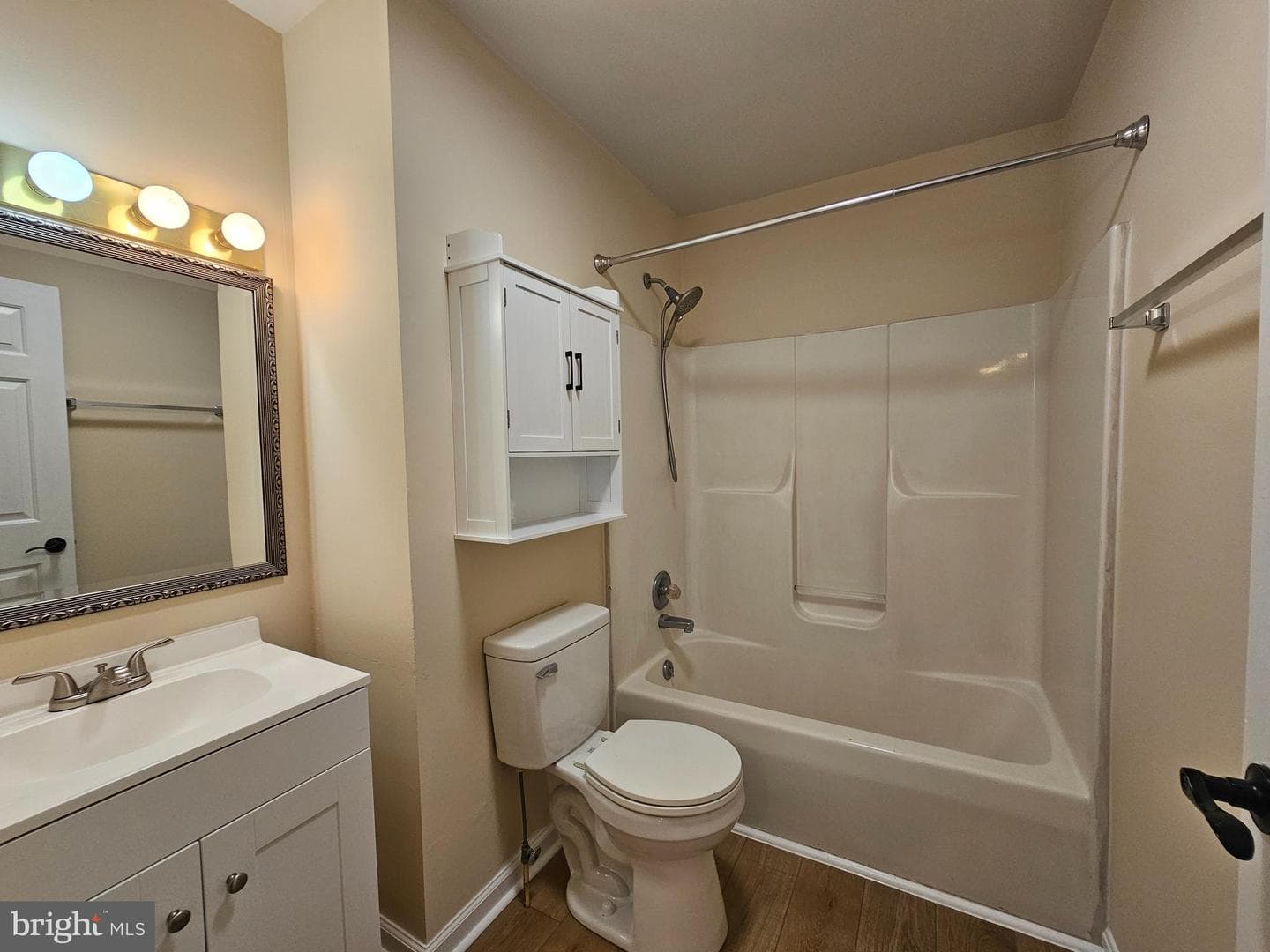 1405 Bantry Ln photo 17