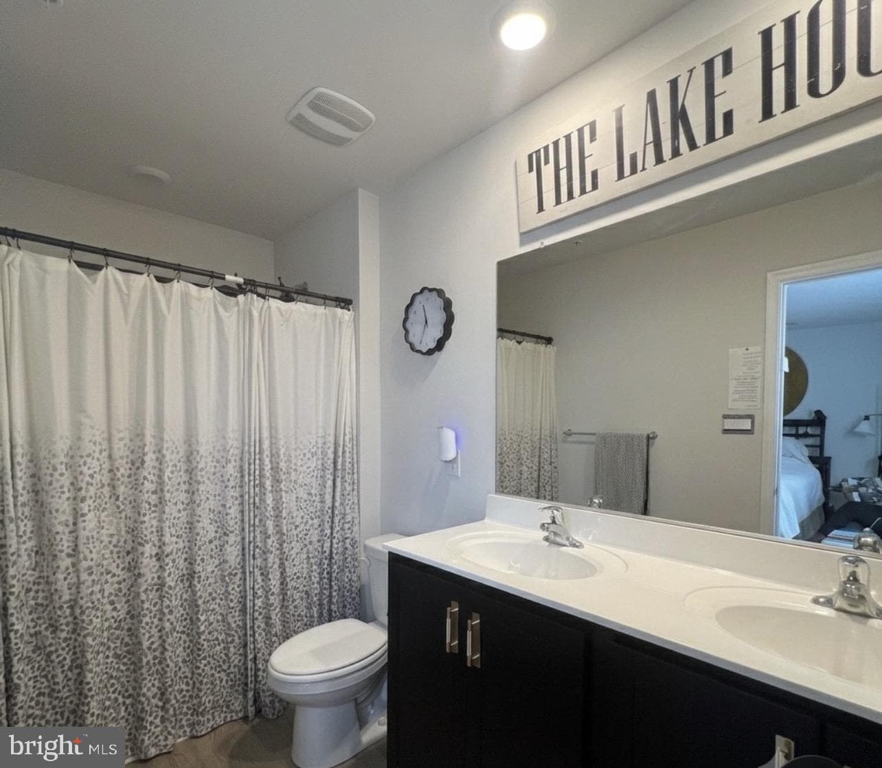 815 Derwent Ln photo 23