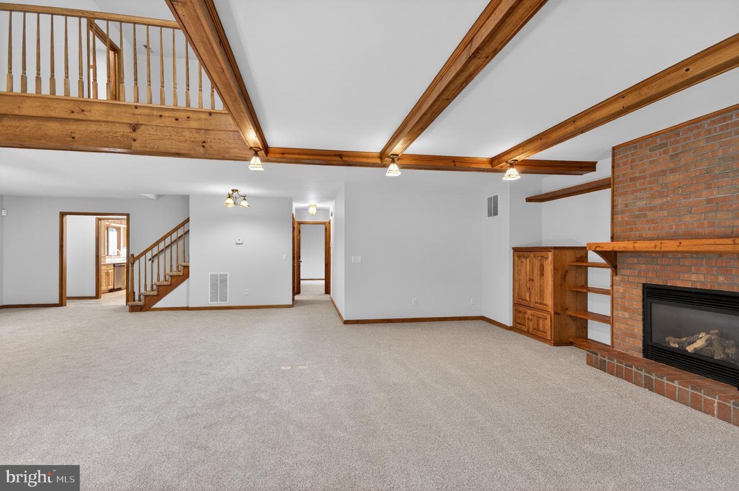 1006 S Schumaker Drive photo 9