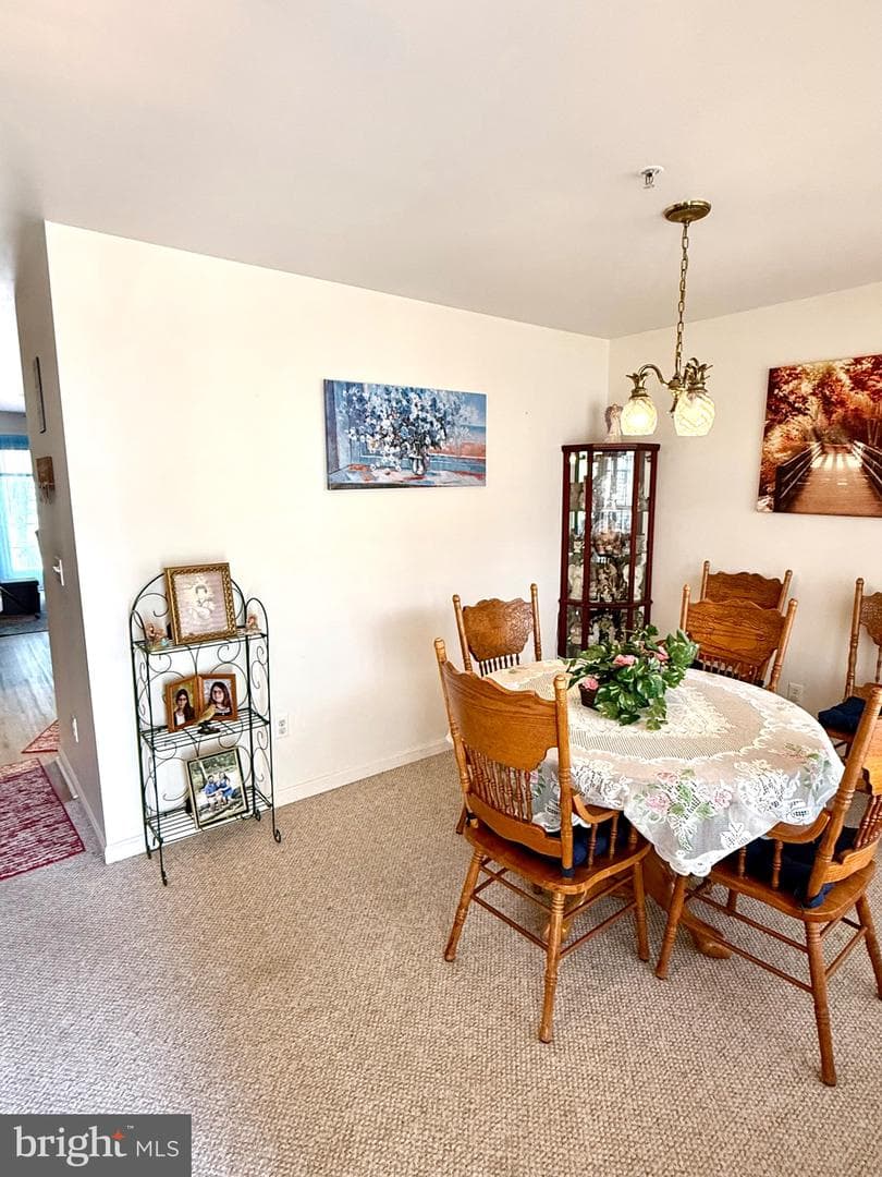 5976 Tappan Lane photo 4