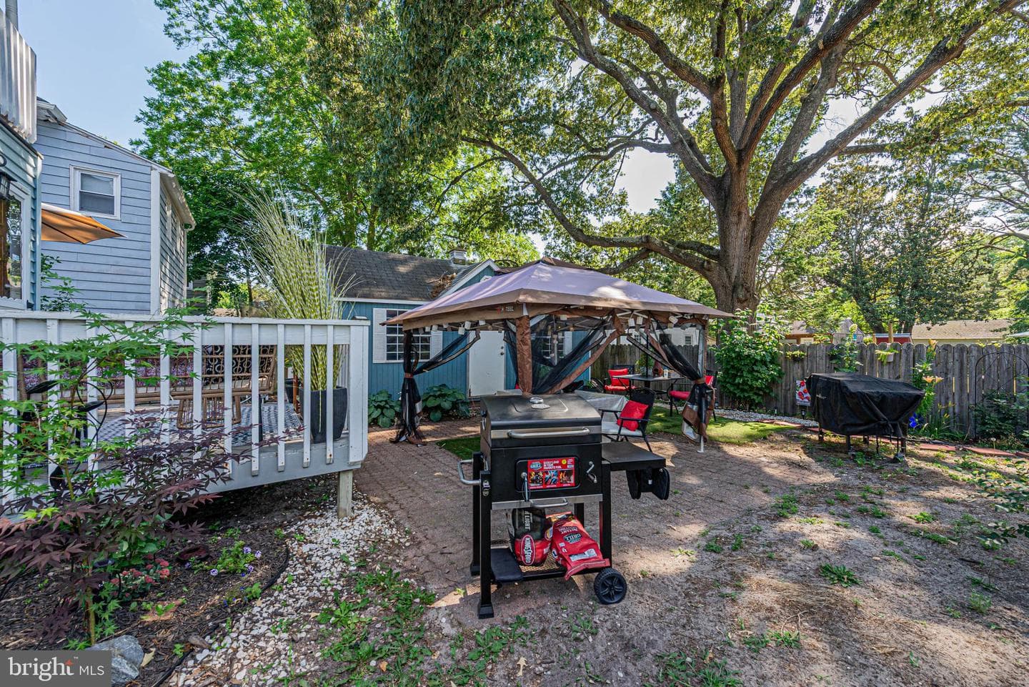 726 Smith Street photo 29