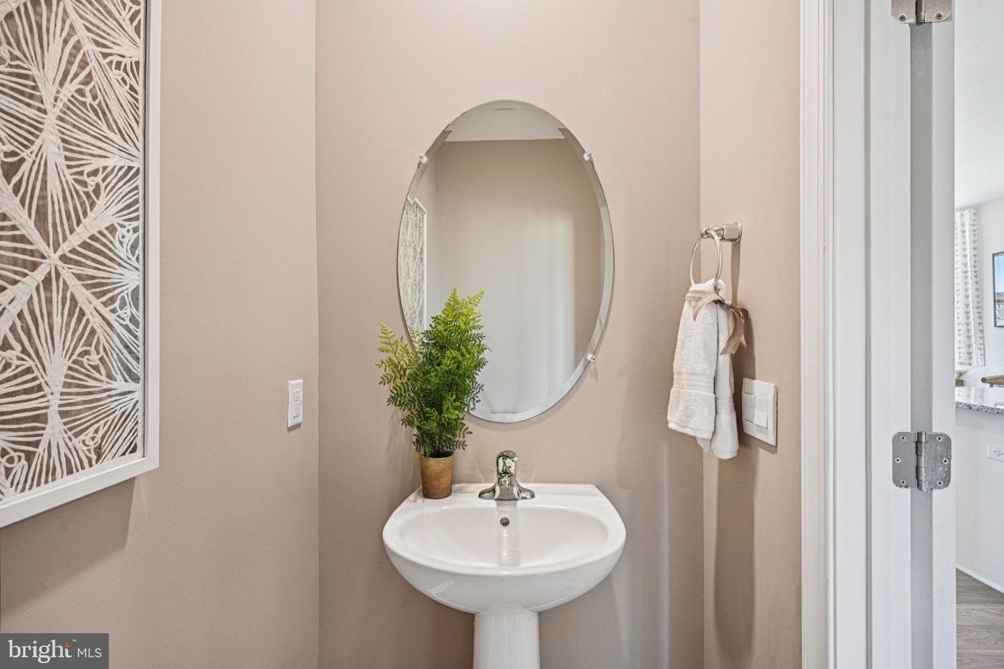 1156 Fairview Lane photo 4