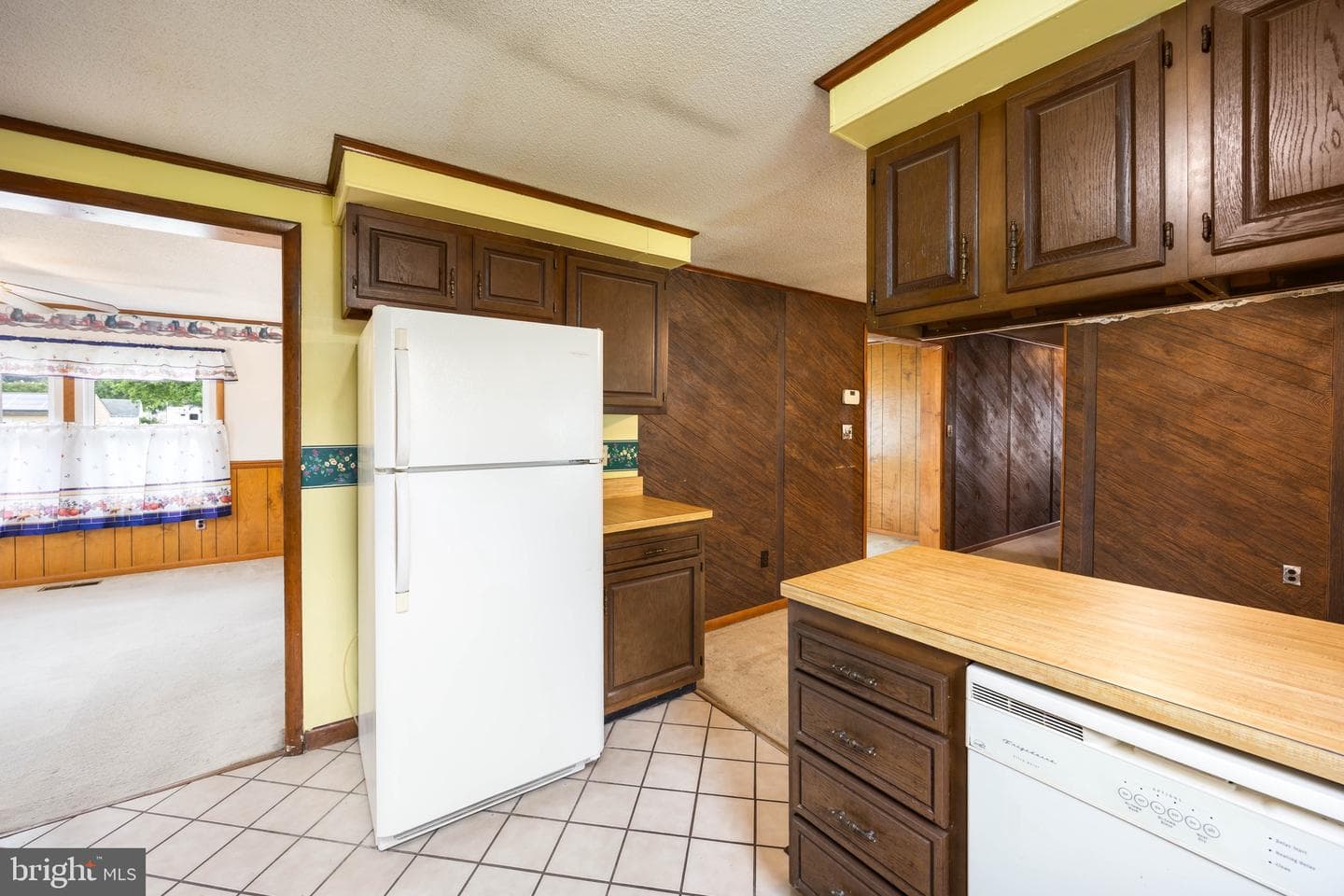 304 Calvin Drive photo 17