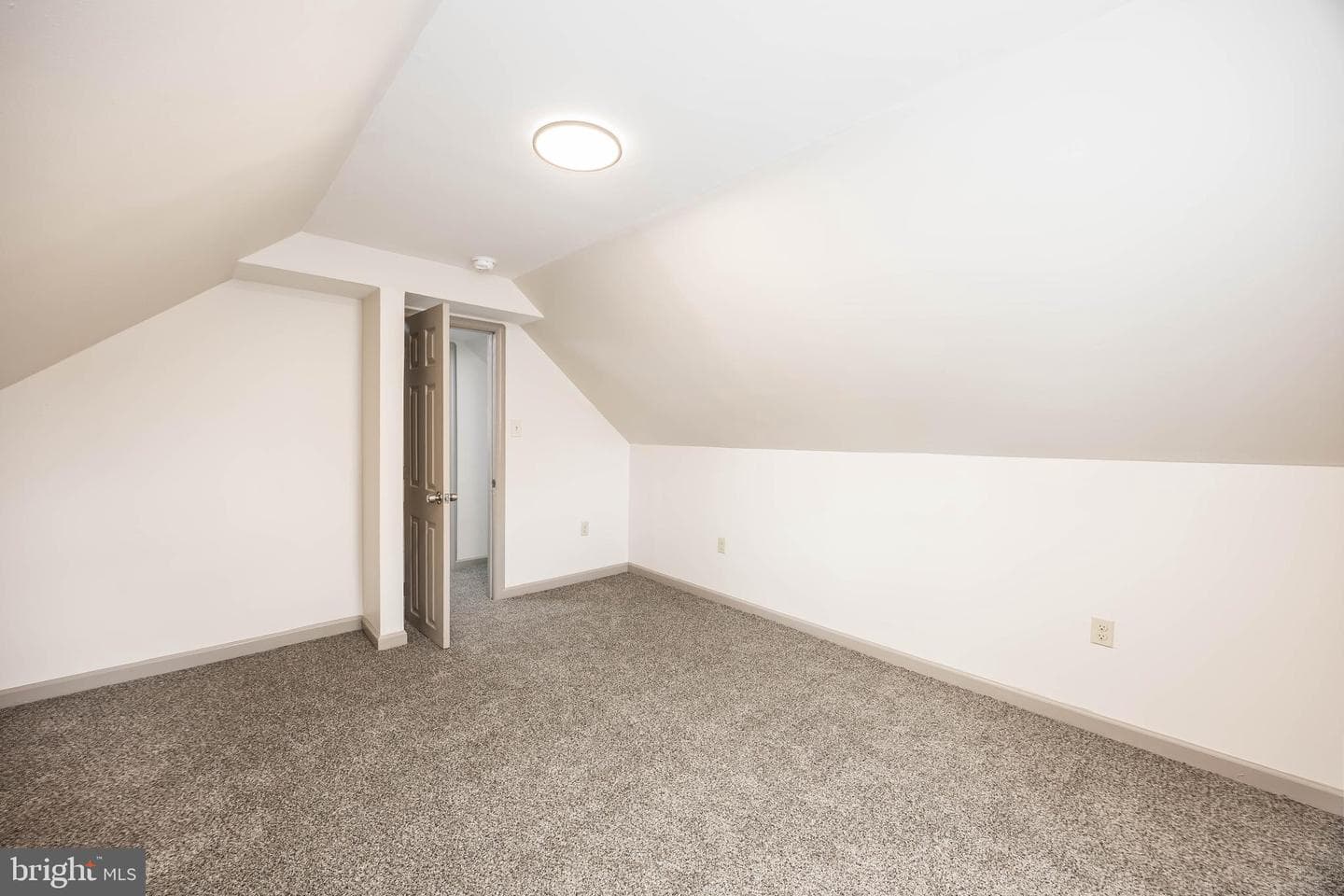110 Carrollton Avenue photo 29