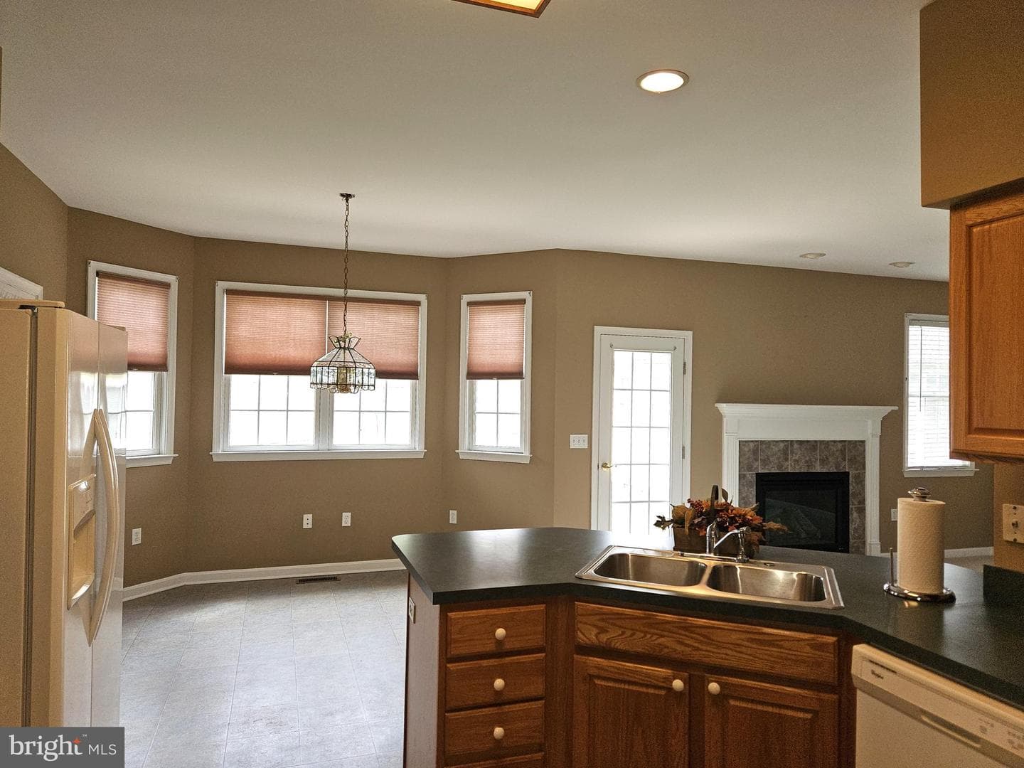 400 Parkwood Drive photo 8