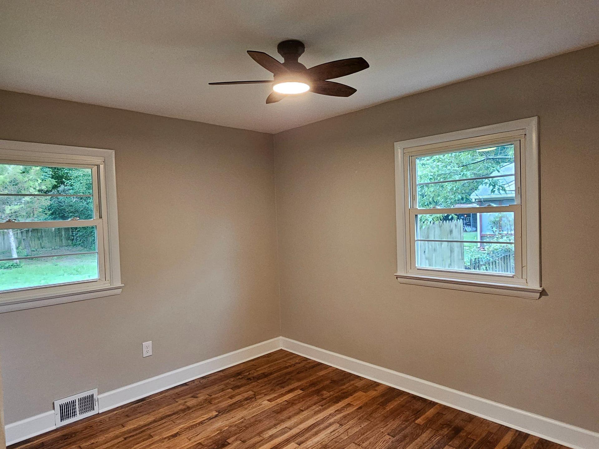 122 Hall Drive photo 21