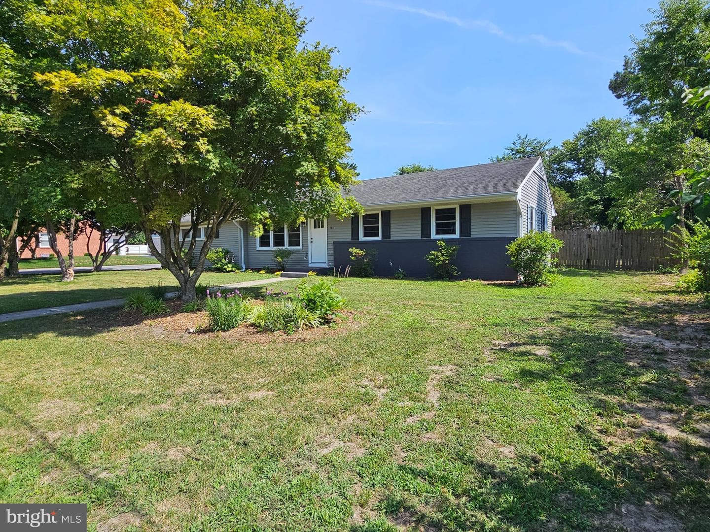 122 Hall Drive photo 3