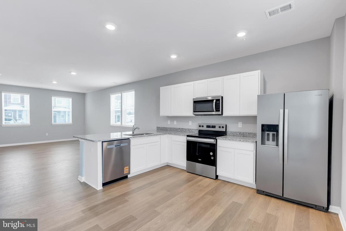 1408 Sugarplum Lane photo 11