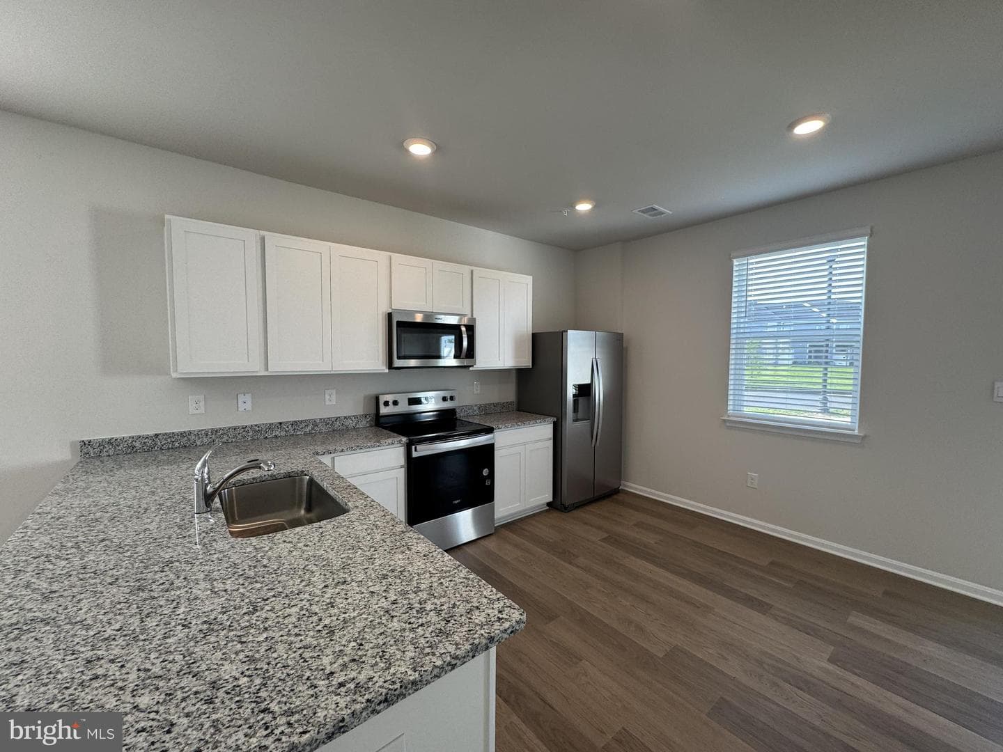 1408 Sugarplum Lane photo 18
