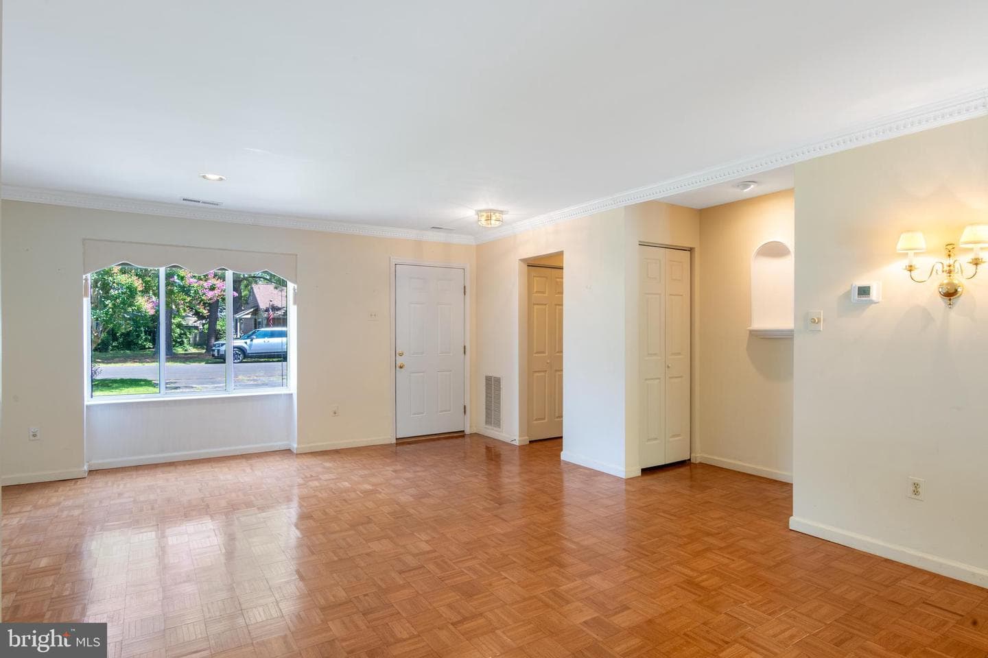1018 Bayshore Court photo 10