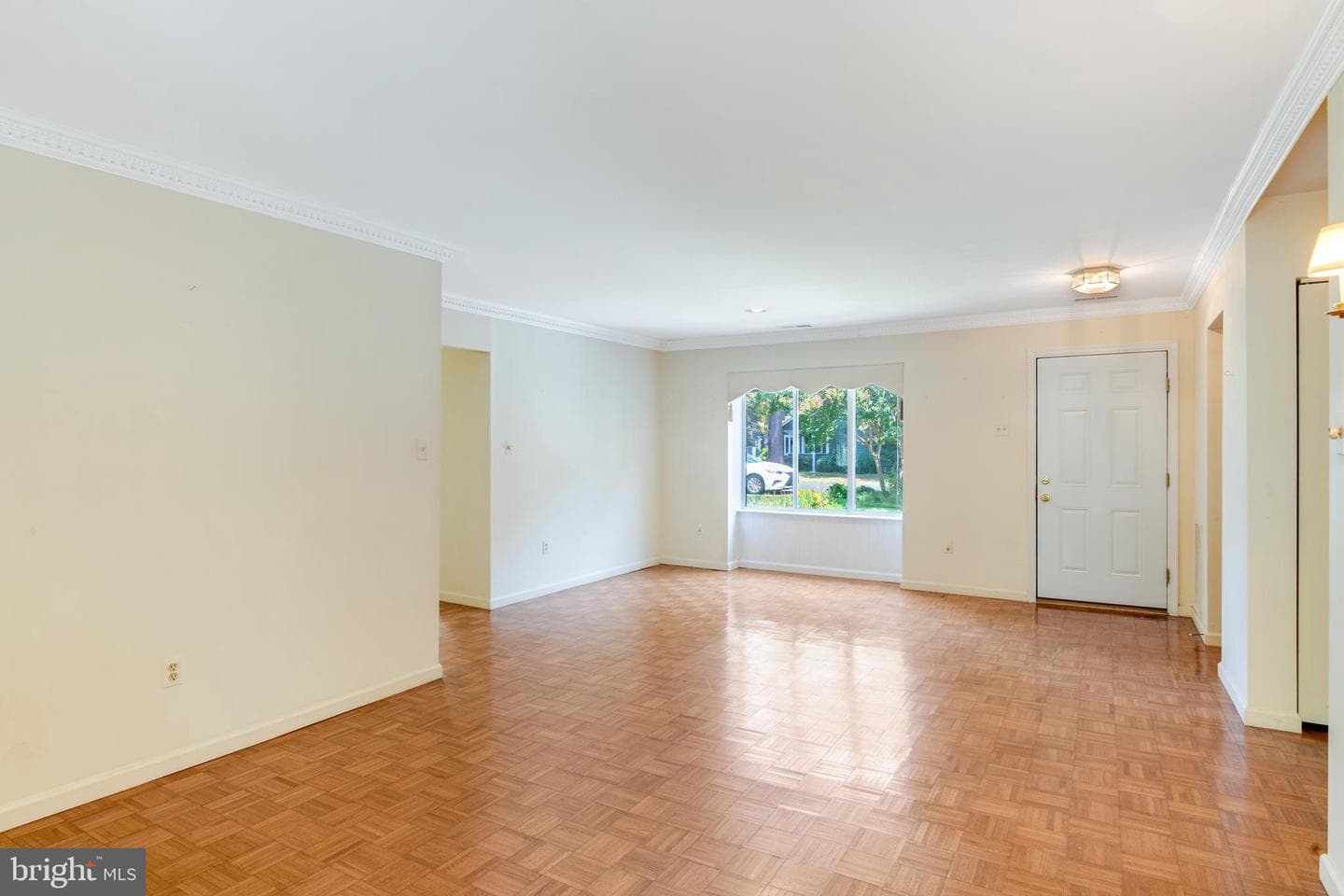 1018 Bayshore Court photo 11