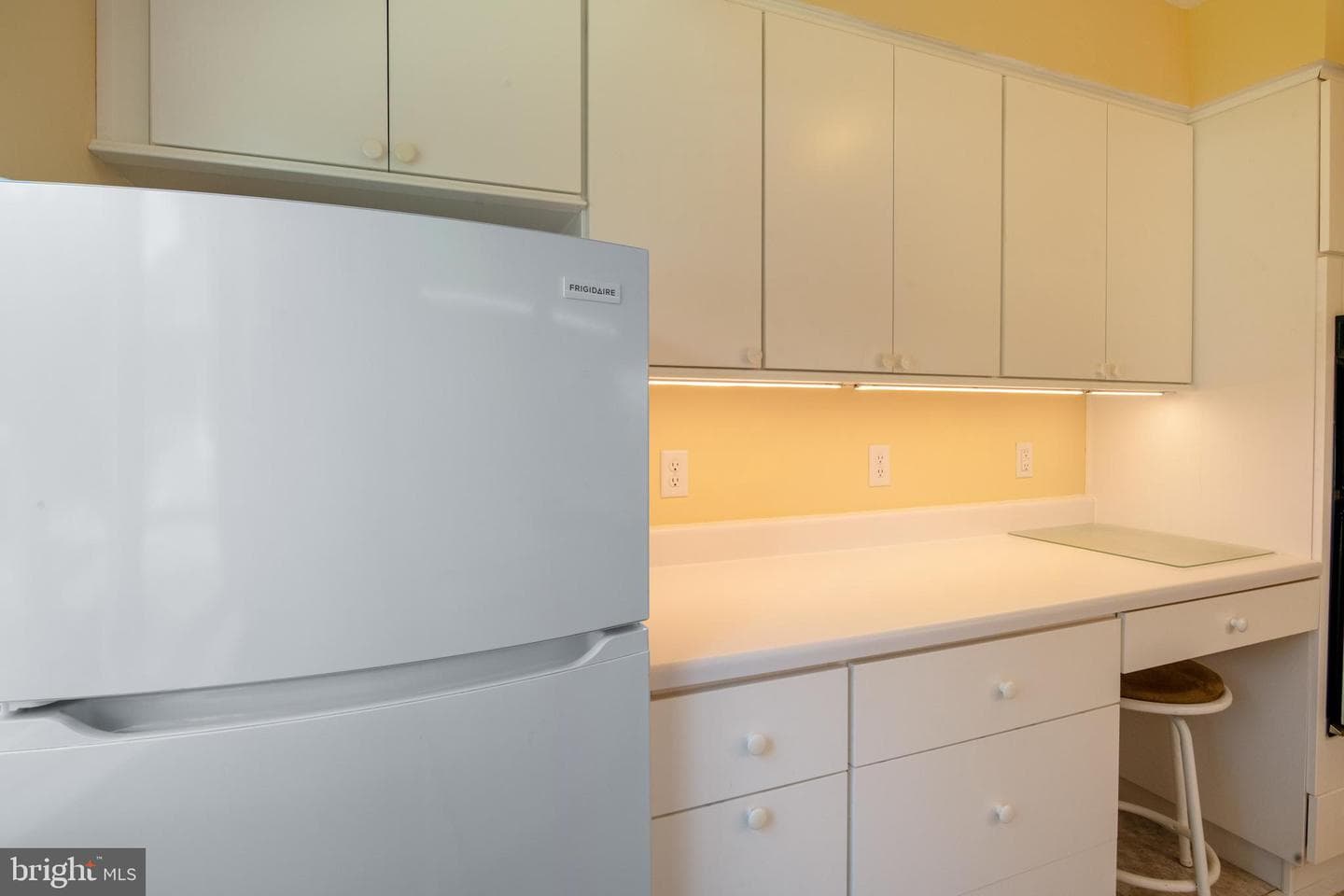 1018 Bayshore Court photo 27