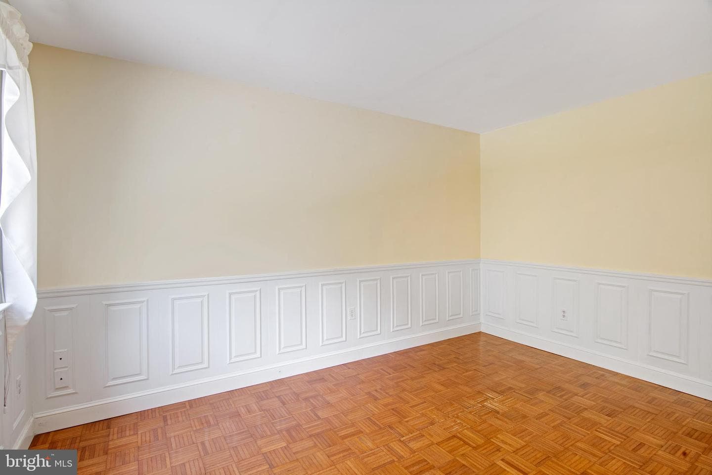 1018 Bayshore Court photo 32