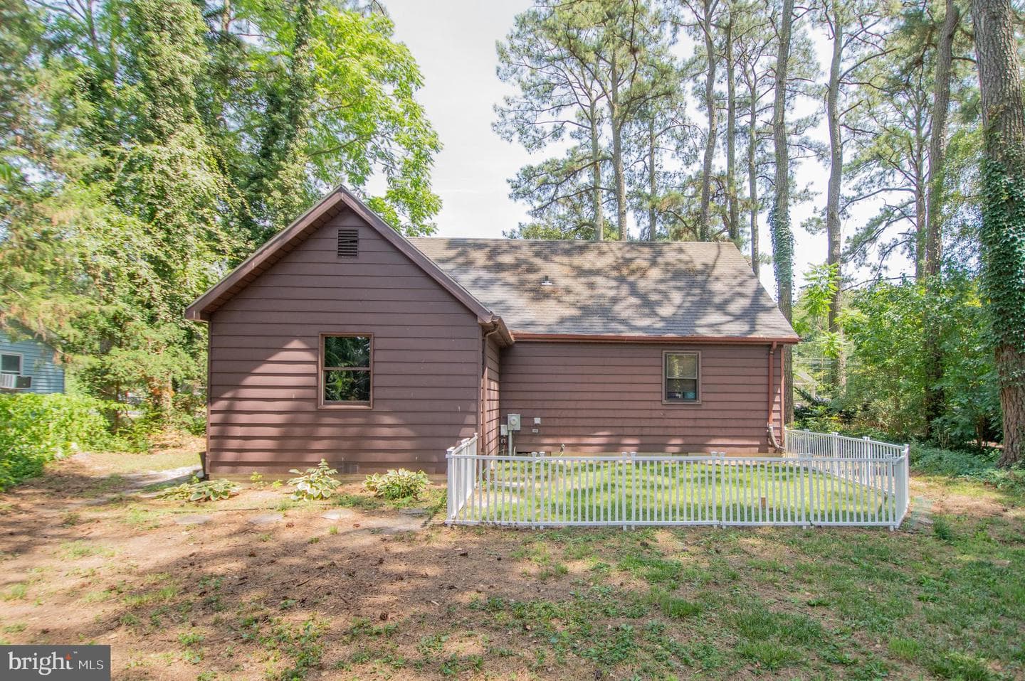 352 Carey Avenue photo 13