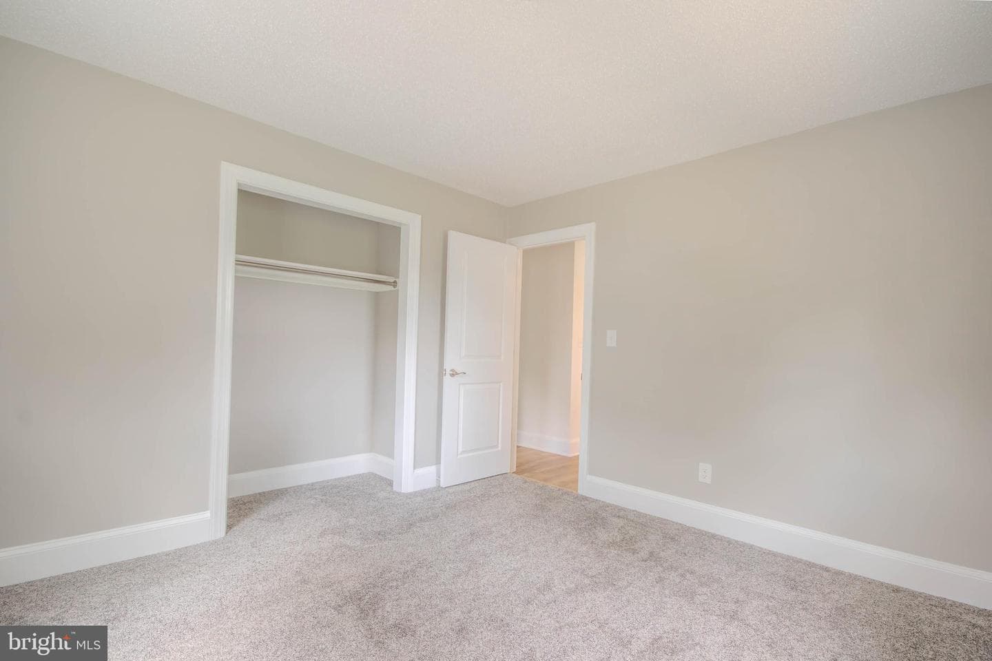 31686 Kenilworth Drive photo 15