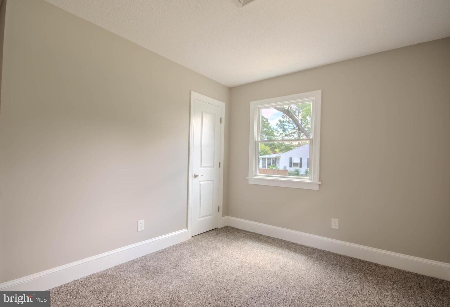31686 Kenilworth Drive photo 17