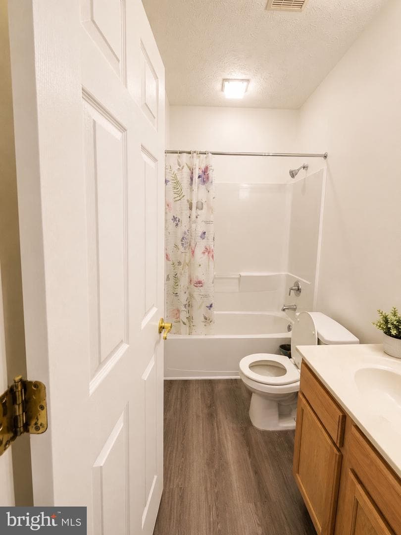 9036 Executive Club Drive photo 9