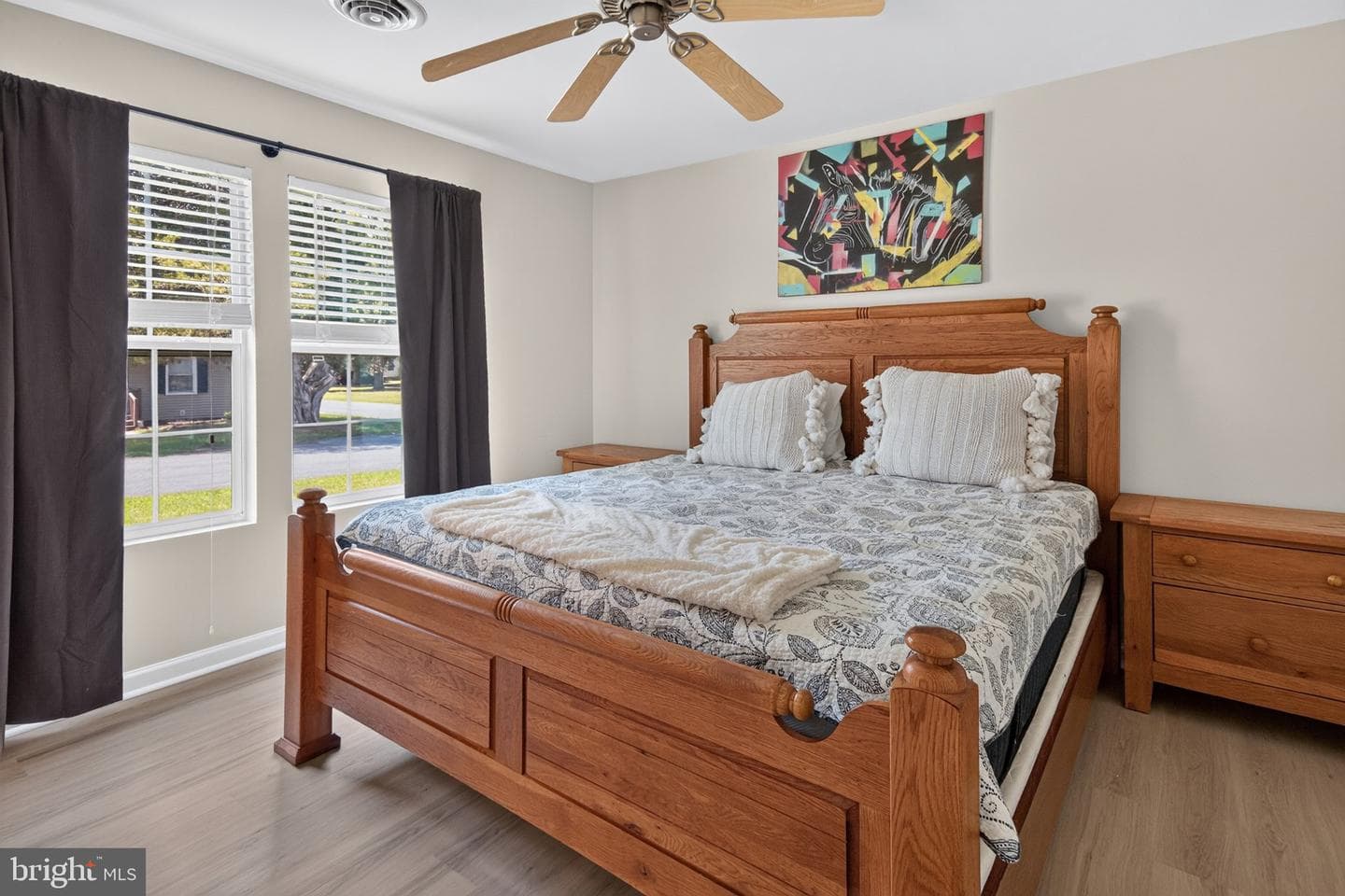 1501 Laurel Drive photo 9