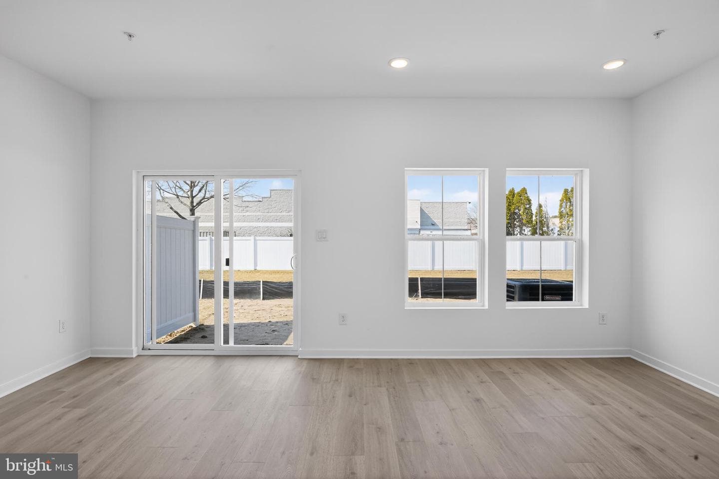 306 Clement Loop photo 23