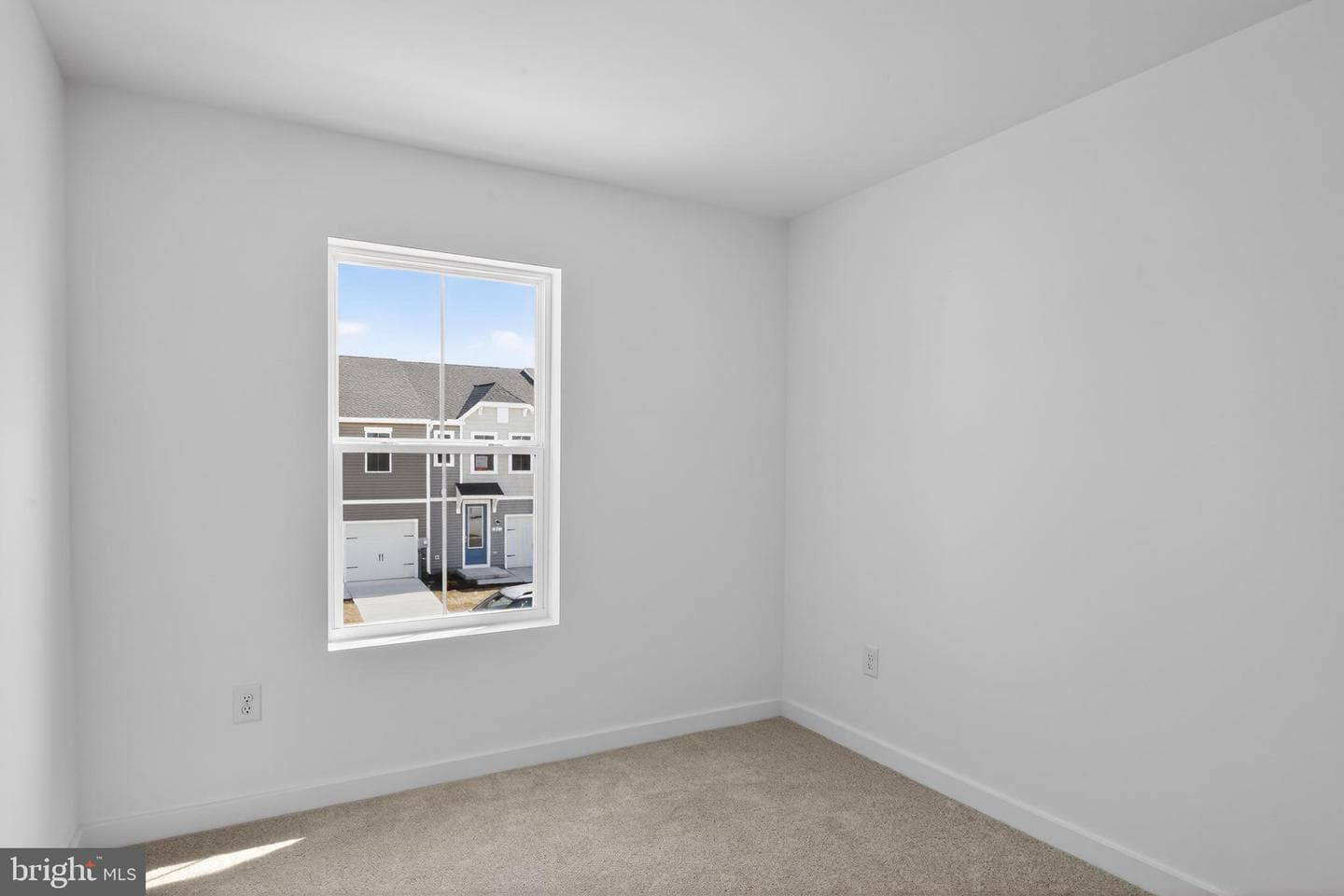 304 Clement Loop photo 20
