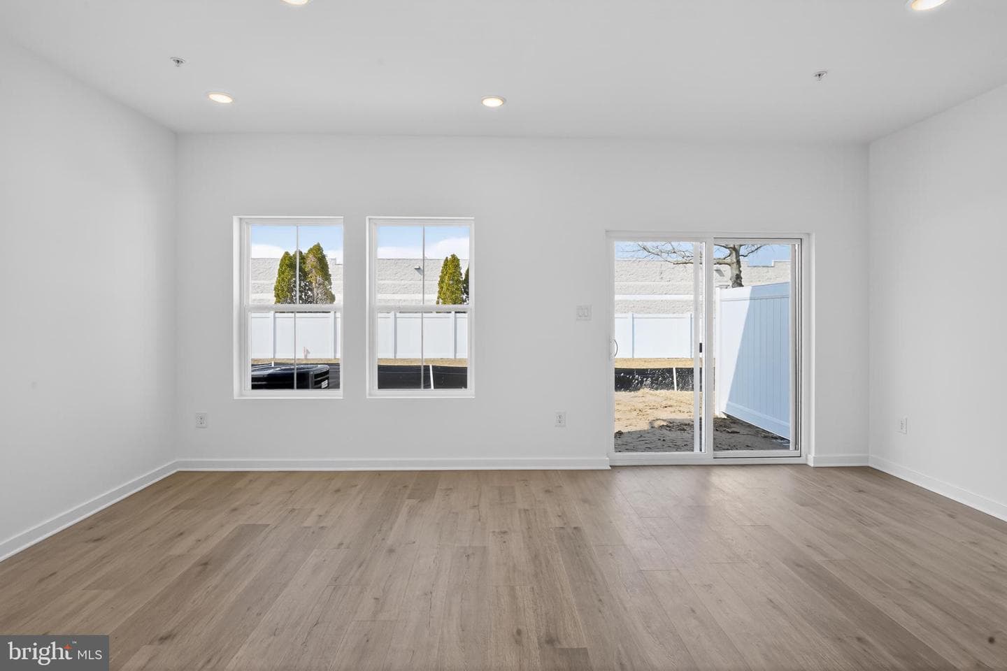304 Clement Loop photo 9