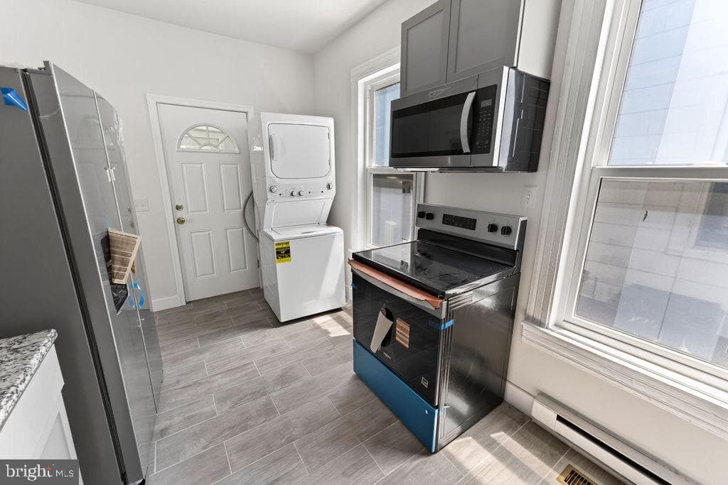 307 Newton Street photo 11