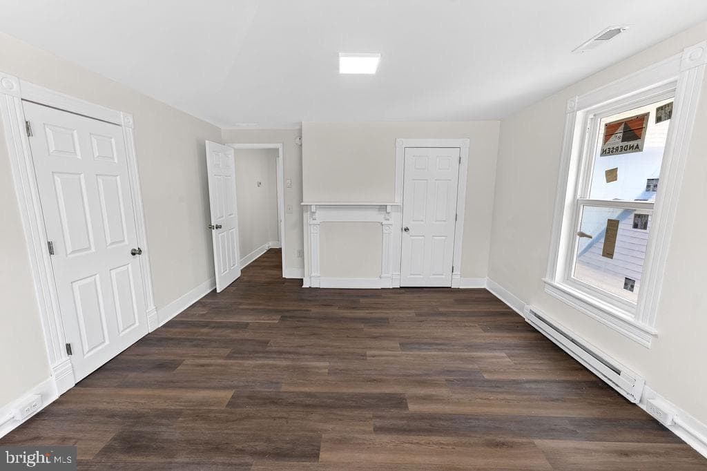 307 Newton Street photo 20