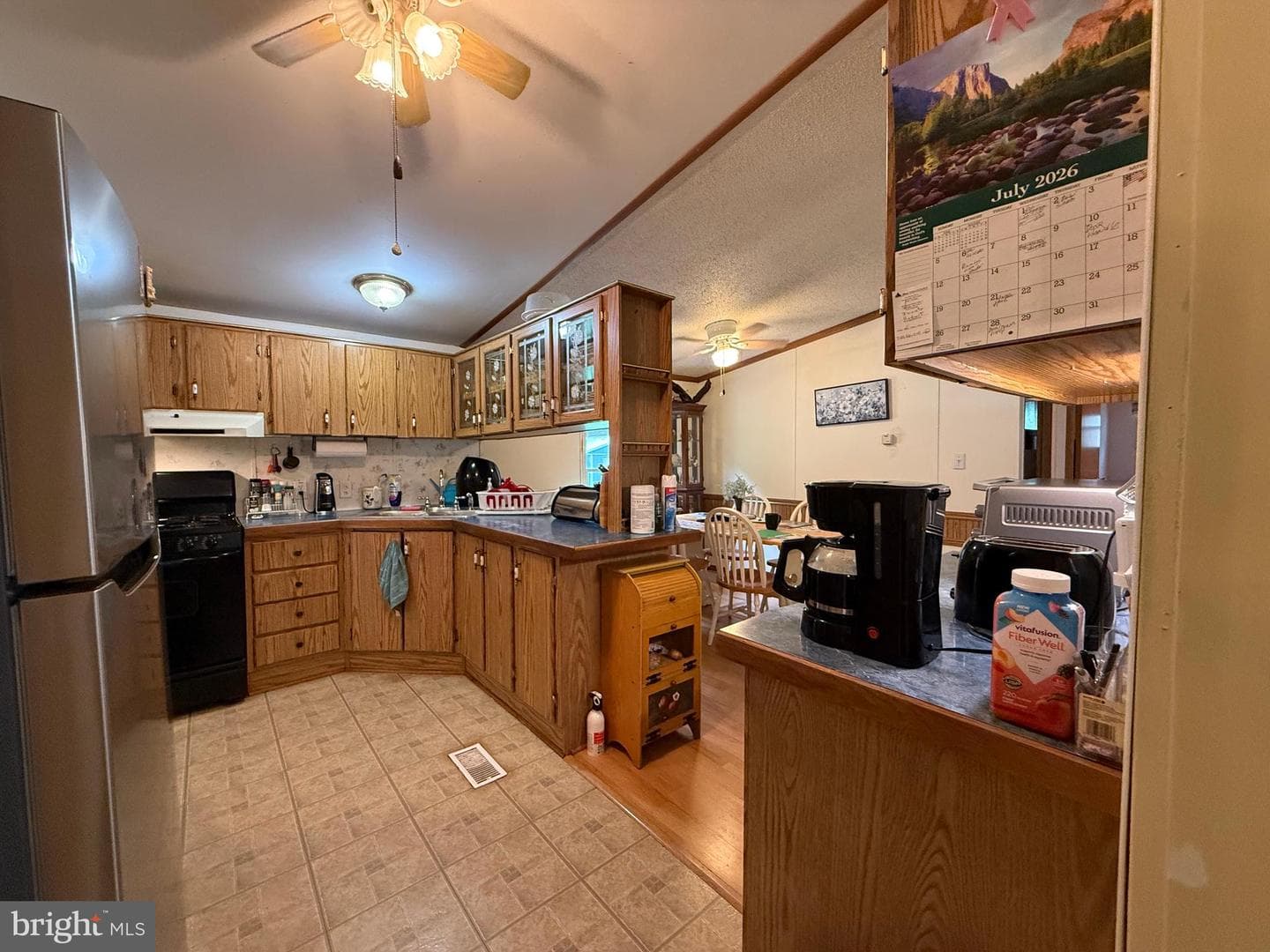 23358 Capitola Road photo 10