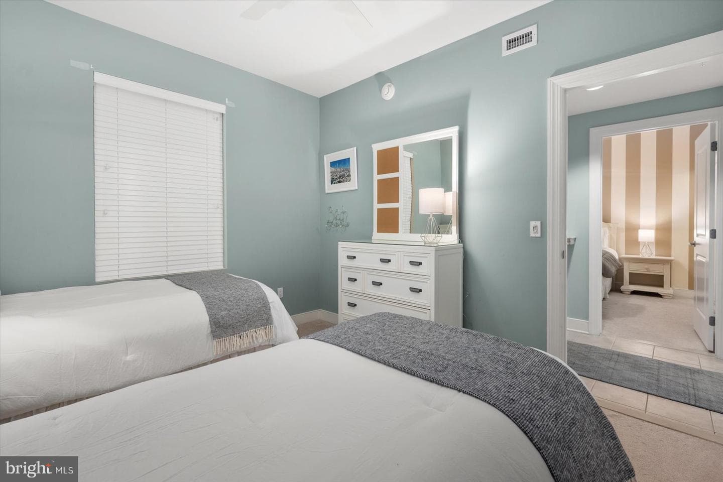2 48th Street #402 photo 31