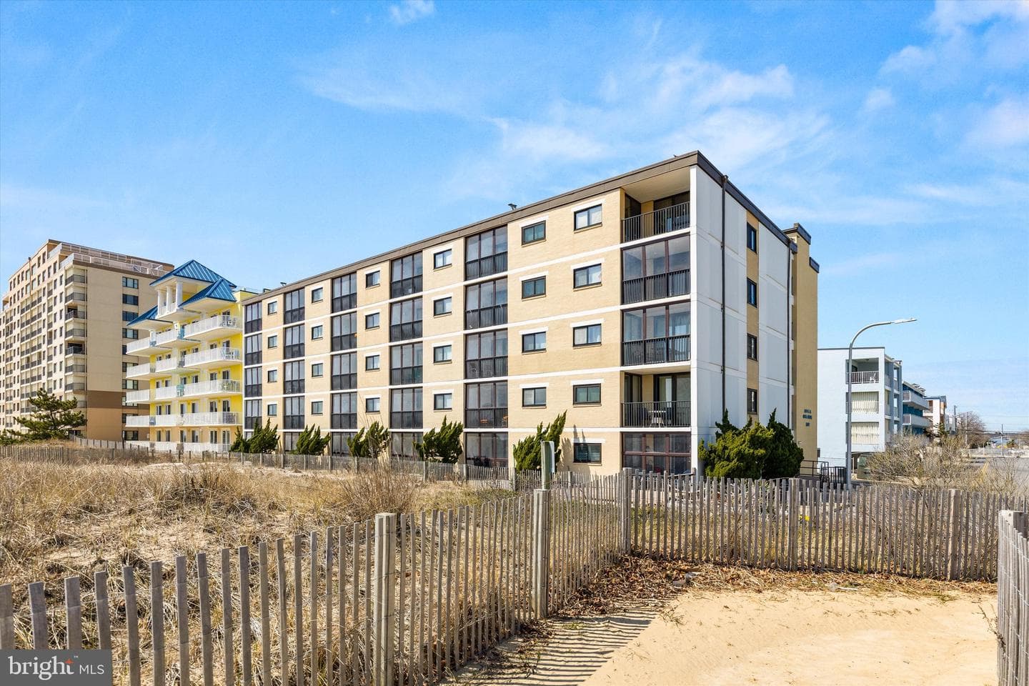 5907 Atlantic Avenue #205 photo 36