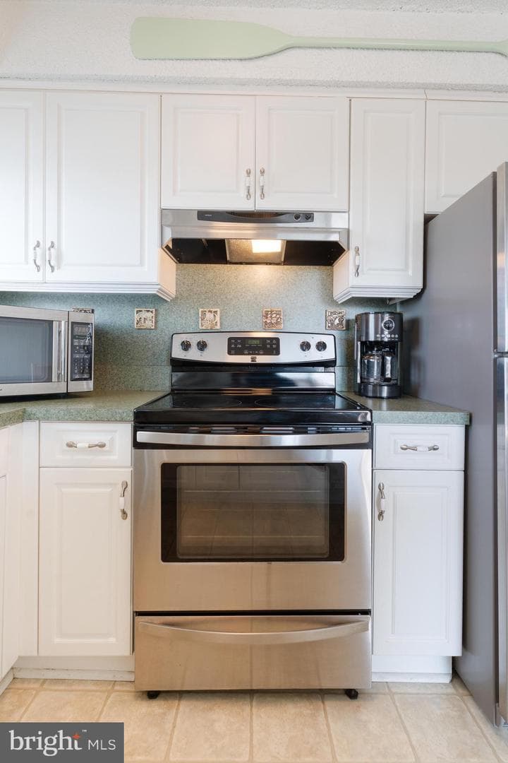 707 94th Street #302 photo 17