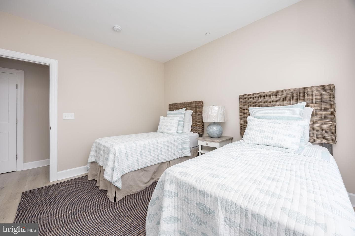 1505 Saint Louis Avenue #302 photo 35
