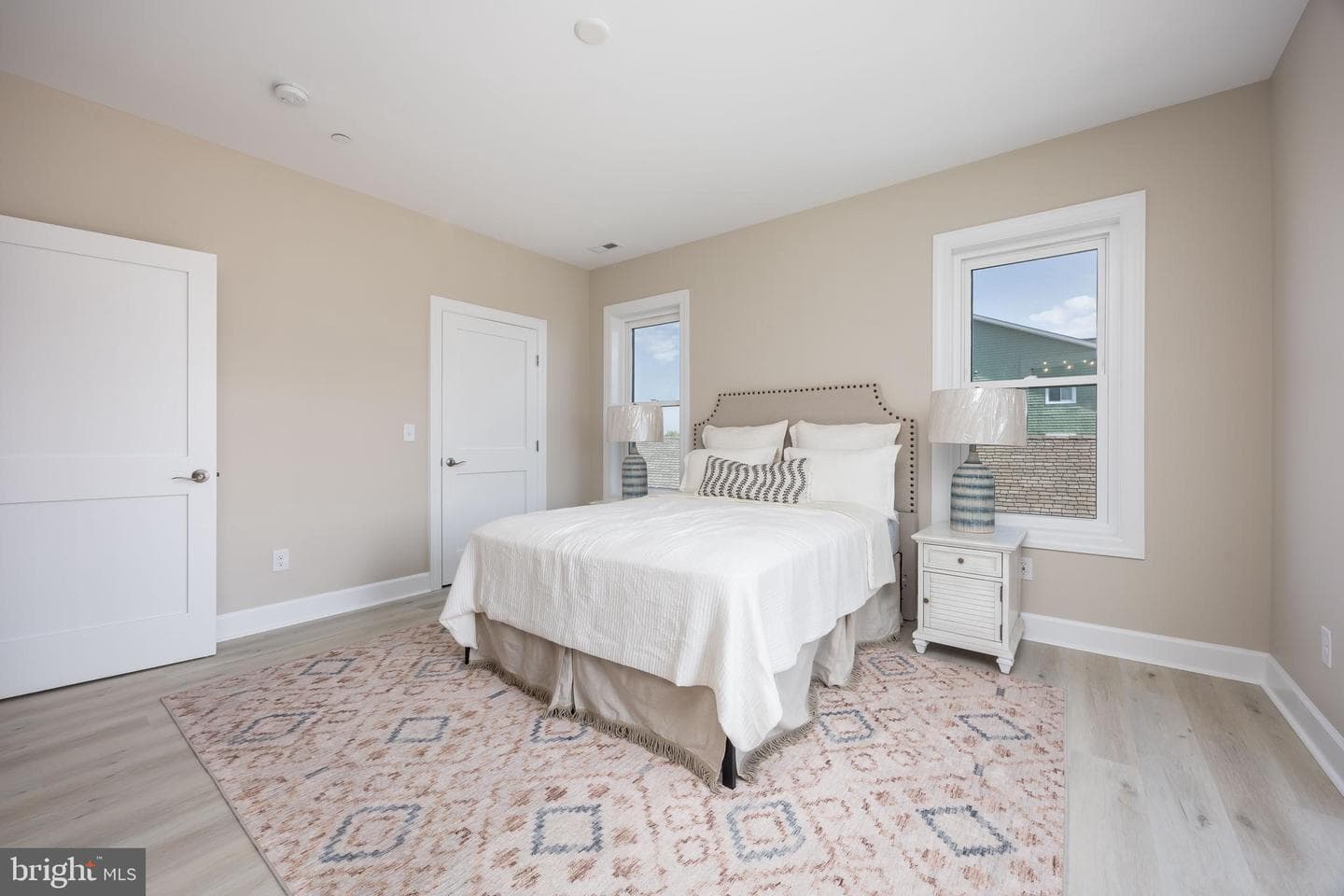 1505 Saint Louis Avenue #302 photo 37