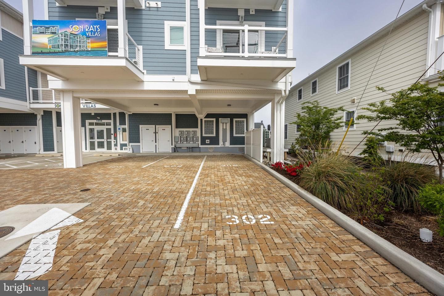 1505 Saint Louis Avenue #302 photo 48