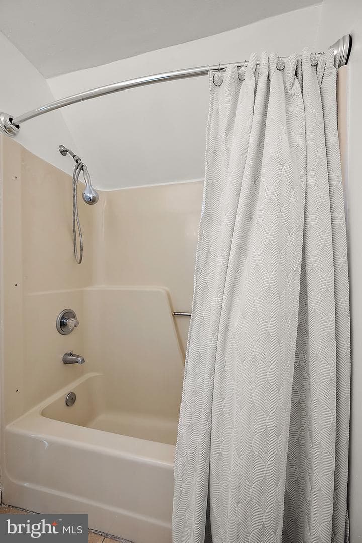 106 Talbot Street #206 photo 17